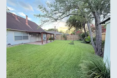 9510 Strawgrass Drive, Houston, TX 77064 - Photo 2