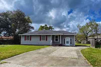 2 Pacific Circle, Orange, TX 77630 - Photo 2