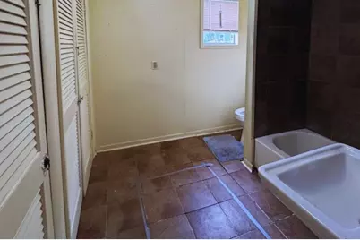 2 Pacific Circle, Orange, TX 77630 - Photo 16