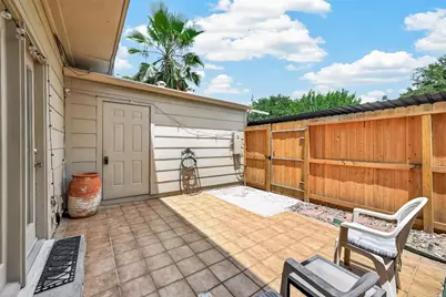 14715 Barryknoll Lane #121, Houston, TX 77079 - Photo 32