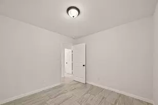 4302 Hirsch Rd, Houston, TX 77026 - Photo 16