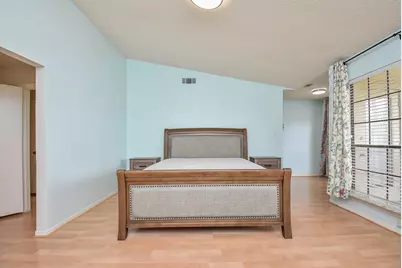 800 Country Place Drive #101, Houston, TX 77079 - Photo 16