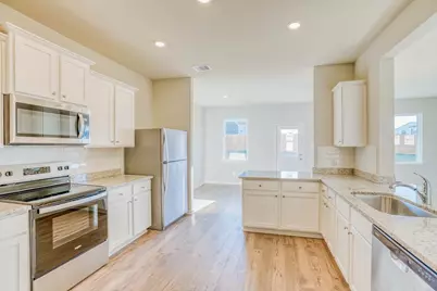 8202 Blooming Meadow Lane, Houston, TX 77016 - Photo 8