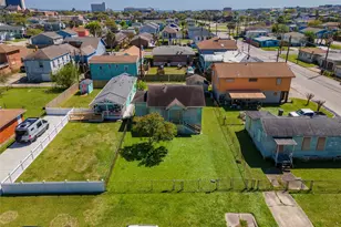 5621 Ave Q 1/2, Galveston, TX 77551 - Photo 26