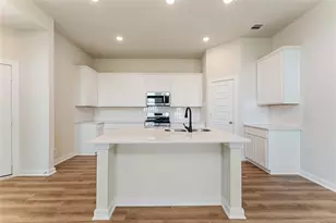 12235 Danza Dr, Willis, TX 77318 - Photo 8