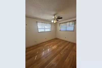 1204 E Stone, Brenham, TX 77833 - Photo 6
