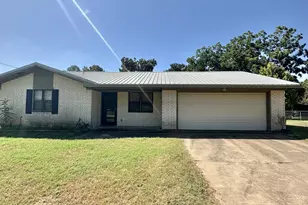 1204 E Stone, Brenham, TX 77833 - Photo 1