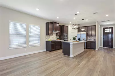 2013 Woodland Pine Court, The Woodlands, TX 77384 - Photo 8