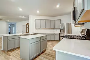 21751 Thicket Point Ln, New Caney, TX 77357 - Photo 8