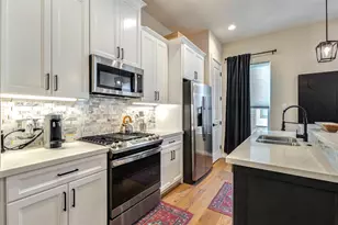 11005 Upland Forest Dr, Houston, TX 77043 - Photo 12