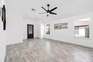 5130 Riverwood Dr, Richmond, TX 77469 - Photo 6