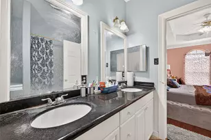 11045 Landswalk Dr, Houston, TX 77099 - Photo 8