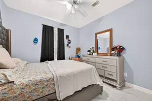 11045 Landswalk Dr, Houston, TX 77099 - Photo 12