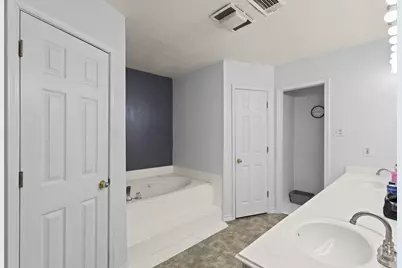 770 Katherene, Bridge City, TX 77611 - Photo 18