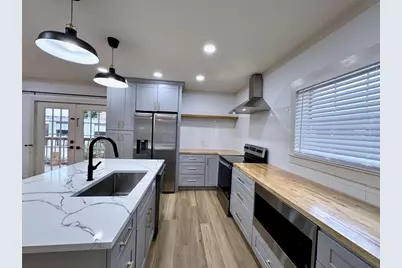 1912 McDuffie, Houston, TX 77019 - Photo 2