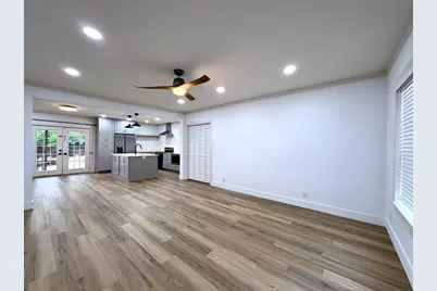 1912 McDuffie, Houston, TX 77019 - Photo 4