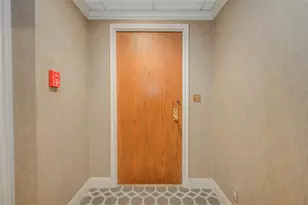 15 Greenway Plz, Houston, TX 77046 - Photo 36