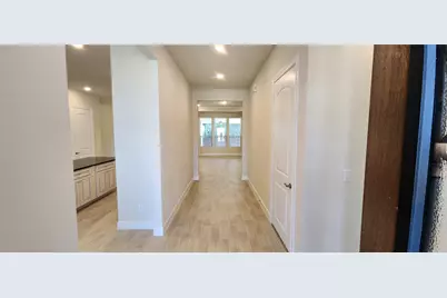 353 Gotland Russ Lane, The Woodlands, TX 77382 - Photo 4