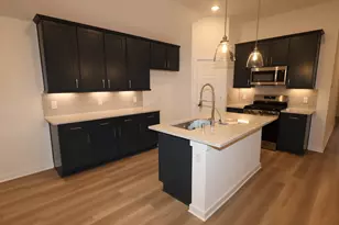 1218 Sacred Light Ln, La Marque, TX 77568 - Photo 2