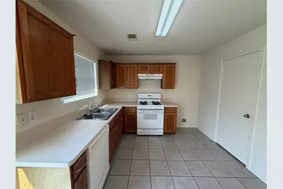 12608 Rio Lindo Street, Rosharon, TX 77583 - Photo 10