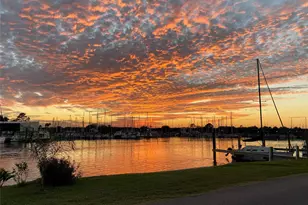 16 Harbor Ln, Kemah, TX 77565 - Photo 38