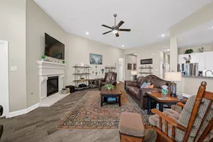 7310 Water Glen Ln, Manvel, TX 77578 - Photo 10