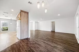 11302 Brook Meadows Ln, Meadows Place, TX 77477 - Photo 12