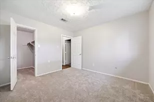 11302 Brook Meadows Ln, Meadows Place, TX 77477 - Photo 22