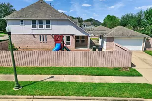 3902 Breaux Bridge Ln, Sugar Land, TX 77479 - Photo 2