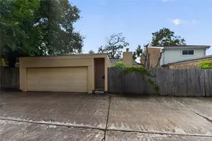 4803 Pebble Brook St, Baytown, TX 77521 - Photo 28
