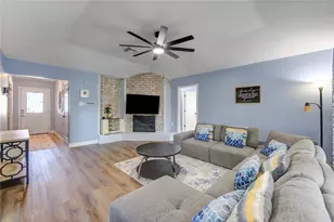 8514 Ashwyne Ln, La Porte, TX 77571 - Photo 12