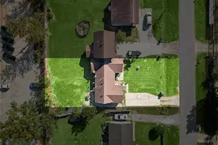 5733 Schutz St, Houston, TX 77032 - Photo 2