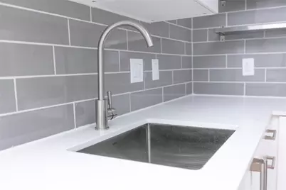 210 Burr Street, Houston, TX 77011 - Photo 8