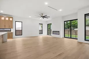 4622 Willow, Bellaire, TX 77401 - Photo 16
