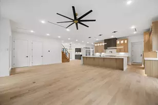 4622 Willow, Bellaire, TX 77401 - Photo 14