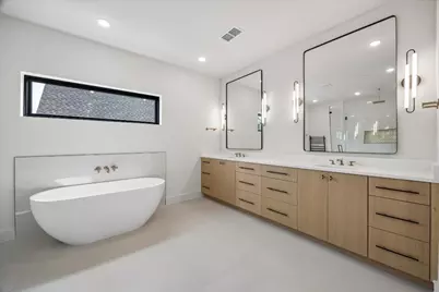 4622 Willow, Bellaire, TX 77401 - Photo 36