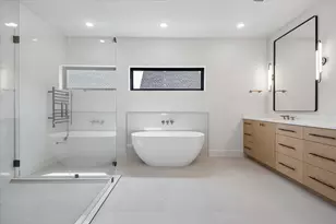 4622 Willow, Bellaire, TX 77401 - Photo 4