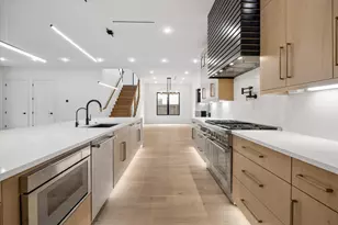 4622 Willow, Bellaire, TX 77401 - Photo 24