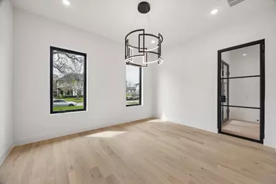 4622 Willow, Bellaire, TX 77401 - Photo 4