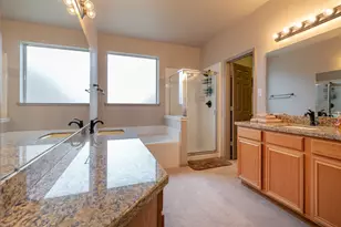 10102 White Oak Trail Ln, Houston, TX 77064 - Photo 18