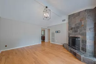 927 Carlingford Ln, Houston, TX 77079 - Photo 16