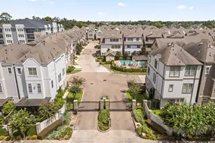 6703 Saxton Manor St, Houston, TX 77055 - Photo 44