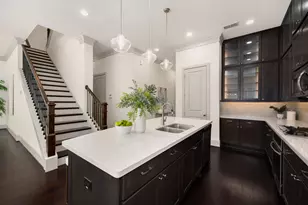 6703 Saxton Manor St, Houston, TX 77055 - Photo 14