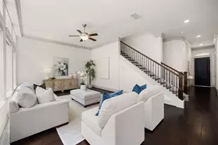 6703 Saxton Manor St, Houston, TX 77055 - Photo 8