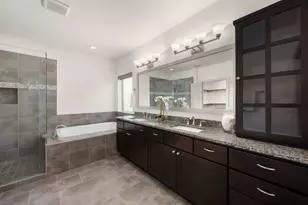 6703 Saxton Manor St, Houston, TX 77055 - Photo 26