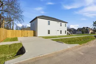 7801 Nashville St, Houston, TX 77028 - Photo 32