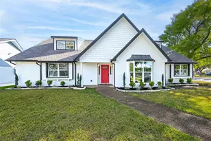 3215 Ann Arbor Dr, Houston, TX 77063 - Photo 1