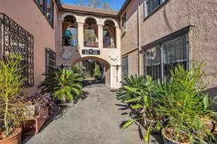 5238 Arboles Dr, Houston, TX 77035 - Photo 12