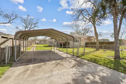 2611 1/2 Violet Street, Pasadena, TX 77503 - Photo 4