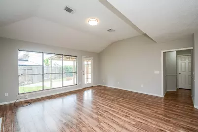 4013 Ivywood Drive, Pearland, TX 77584 - Photo 4
